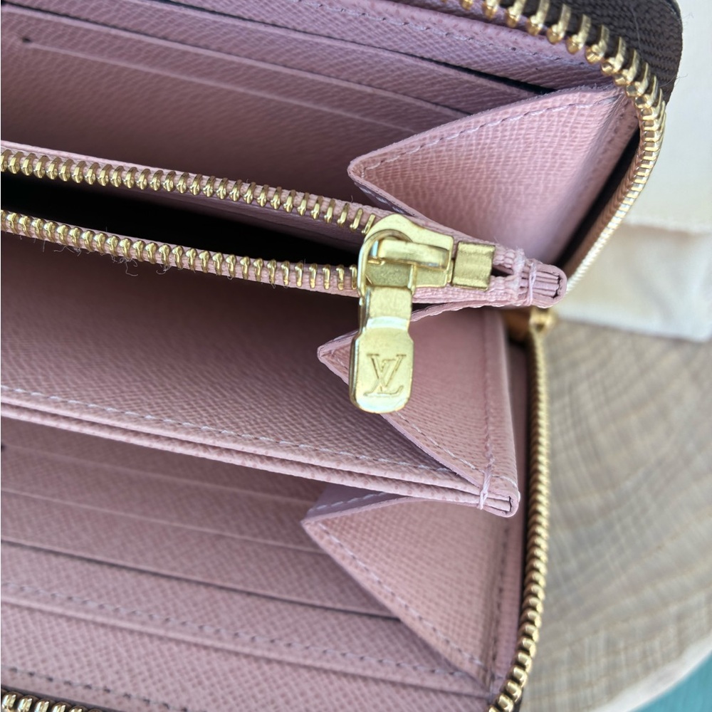 Louis Vuitton Zippy Wallet M41894 LV monogram brown leather with pink interior - Picture 6 of 9